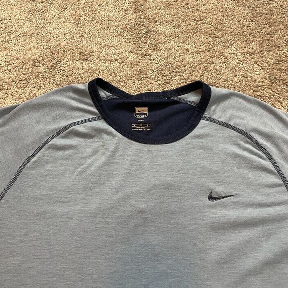 Nike Hockey Shirt Mens Medium Light blue Dri Fit 3/4 Sleeve soft Casual Adult - Picture 4 of 11